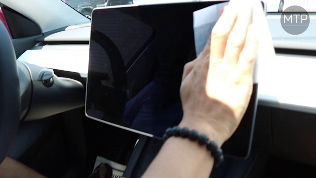 Spigen Glas.tR Ez Fit Tesla Model Y/3 Screen Protector - Anti-Glare